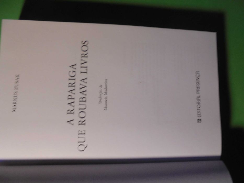 Susak (Markus);A Rapariga que Roubava Livros