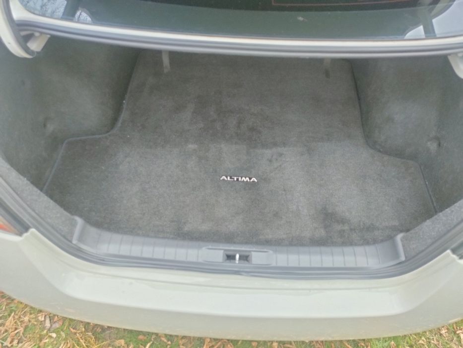 Продам Nissan ALTIMA 2016р.2.5 бензин