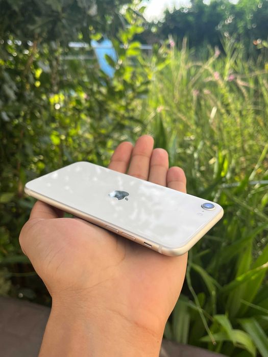 iPhone SE 2022 - 64GB
