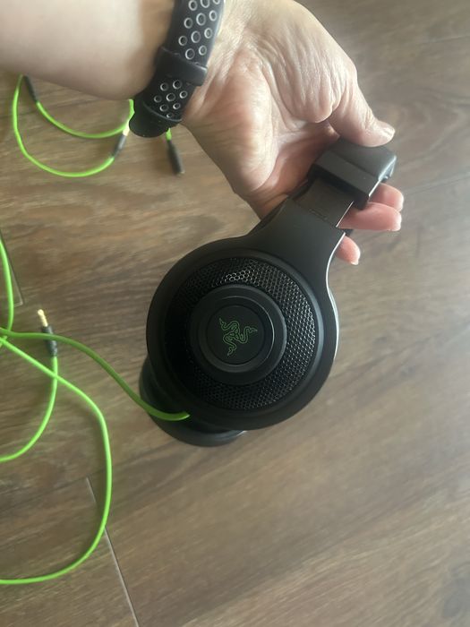 Słuchawki przewodowe do gier i muzyki  Razer Kraken Essential.