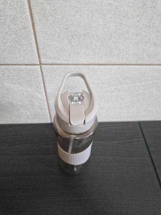 Garrafa água 700ml (plástico)