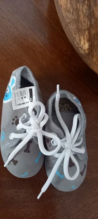 Buciki kapcie dziecięce roz.22