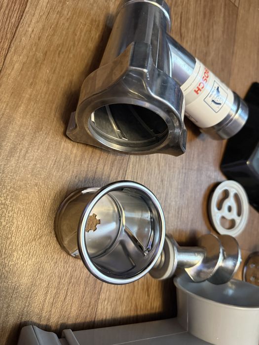 Кухонный комбайн Bosch MFW67440