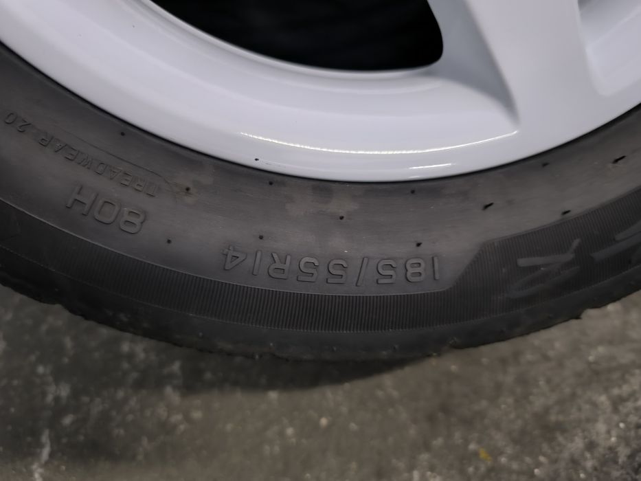 Jantes 14 4X108  ET 16 PSA, 106 e Saxo, pneus 185/55/14  reparadas