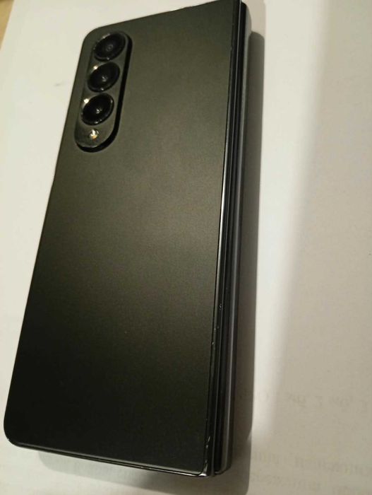 Samsung galaxy z fold 4 12/512 НЕ працює головний дисплей