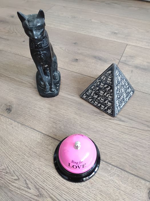 Сувеніри,сувенірчики.