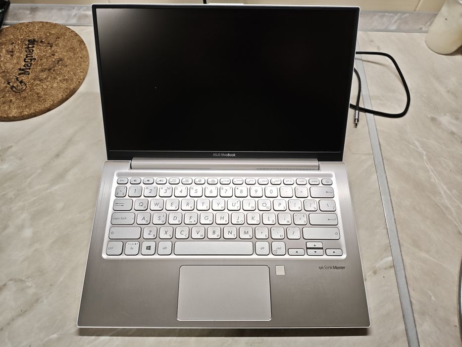 Ноутбук ASUS VivoBook S13 S330U на запчастини / під відновлення (ціла