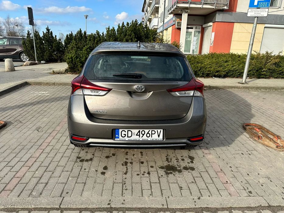 Toyota Auris AUTO OD NOWOŚCI W RODZINIE - 106000km przebiegu