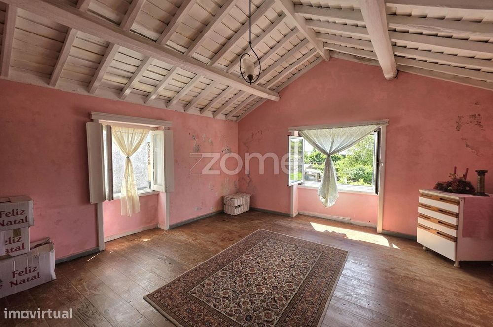Moradia T3 com quintal - Arrifes