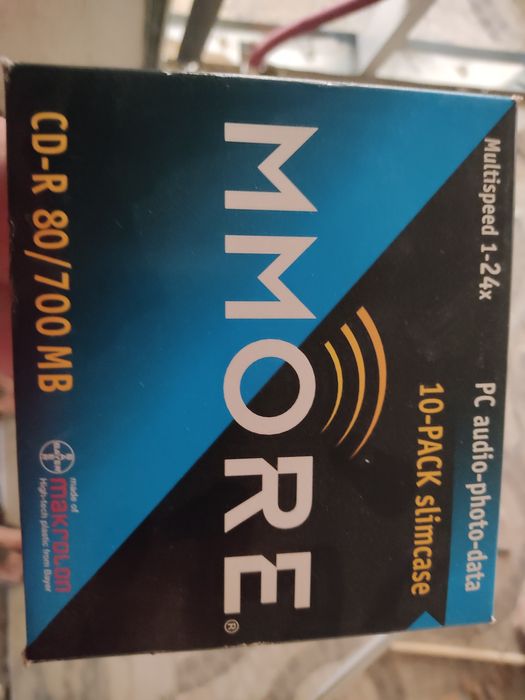 CD R New Mmore