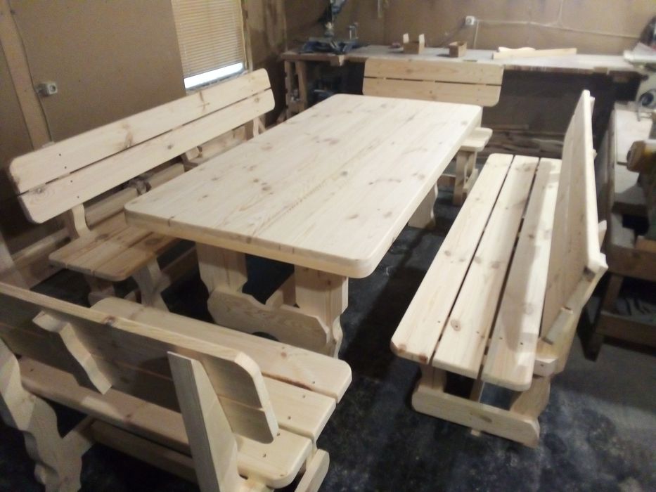 Мебель з дерева, баров,кафе,саун,бани,садовая мебель, под ваш размер.