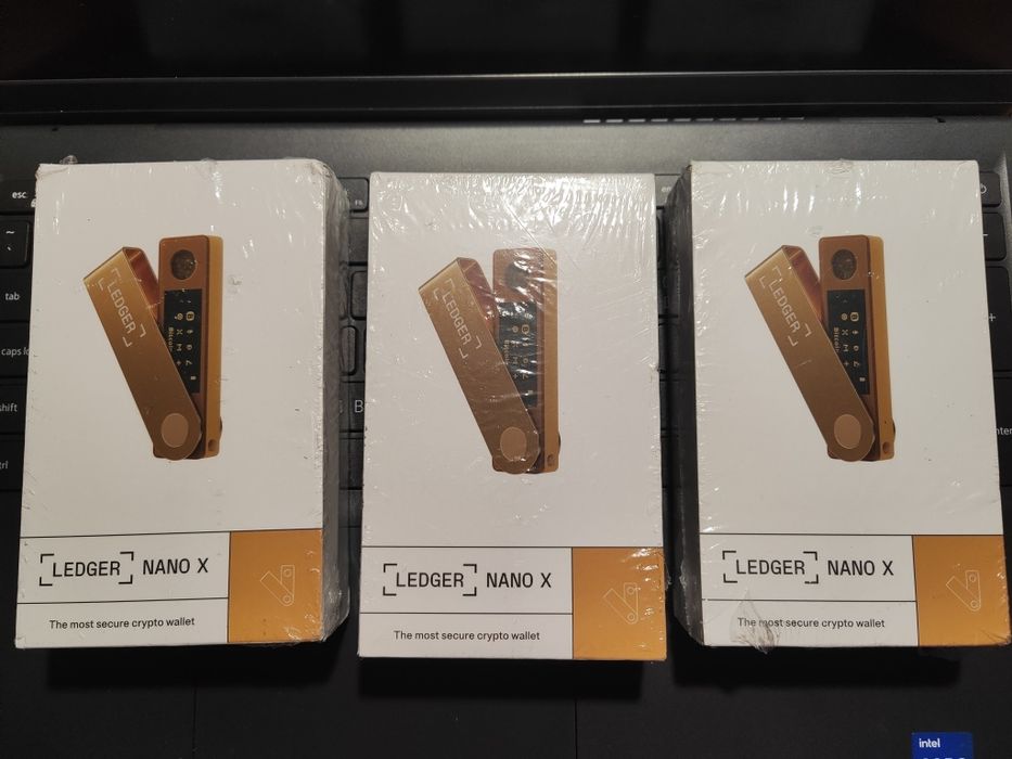 Кріптогаманц Ledger Nano X новий запакований 
Оригинальные, новые, за