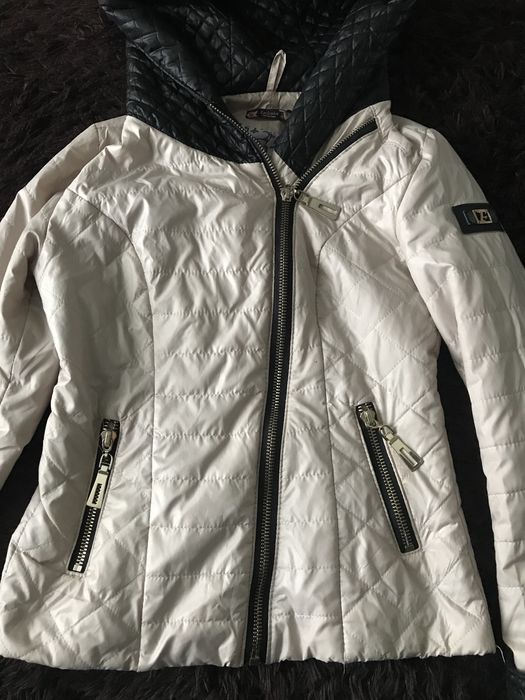 Куртка женская осенне-весенняя.