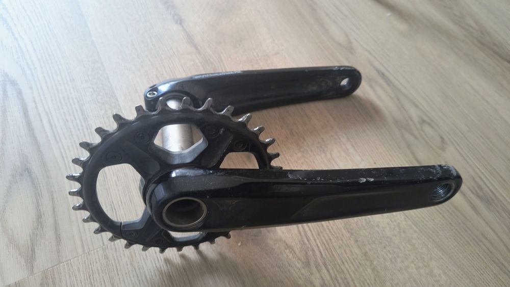 Sprzedam korbę shimano Deore FC-MT611-1
