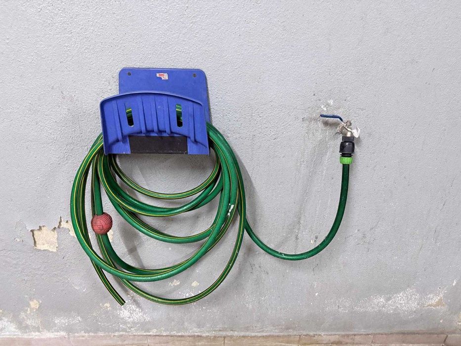 Aluguer de garagem - Charneca da Caparica