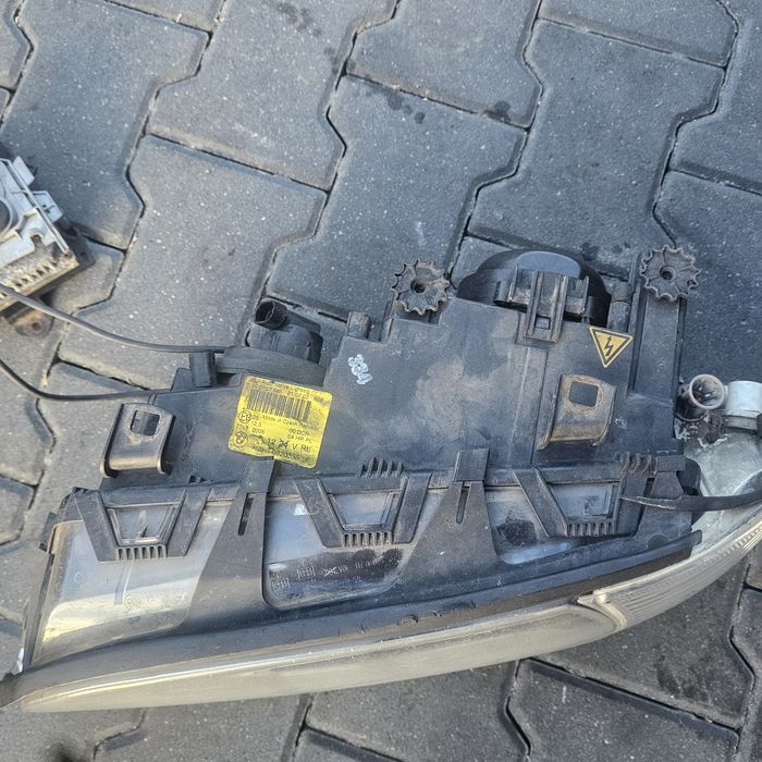 M3 e46 Lampa Lewa bi-xenon Xenon Kompletna sprawna