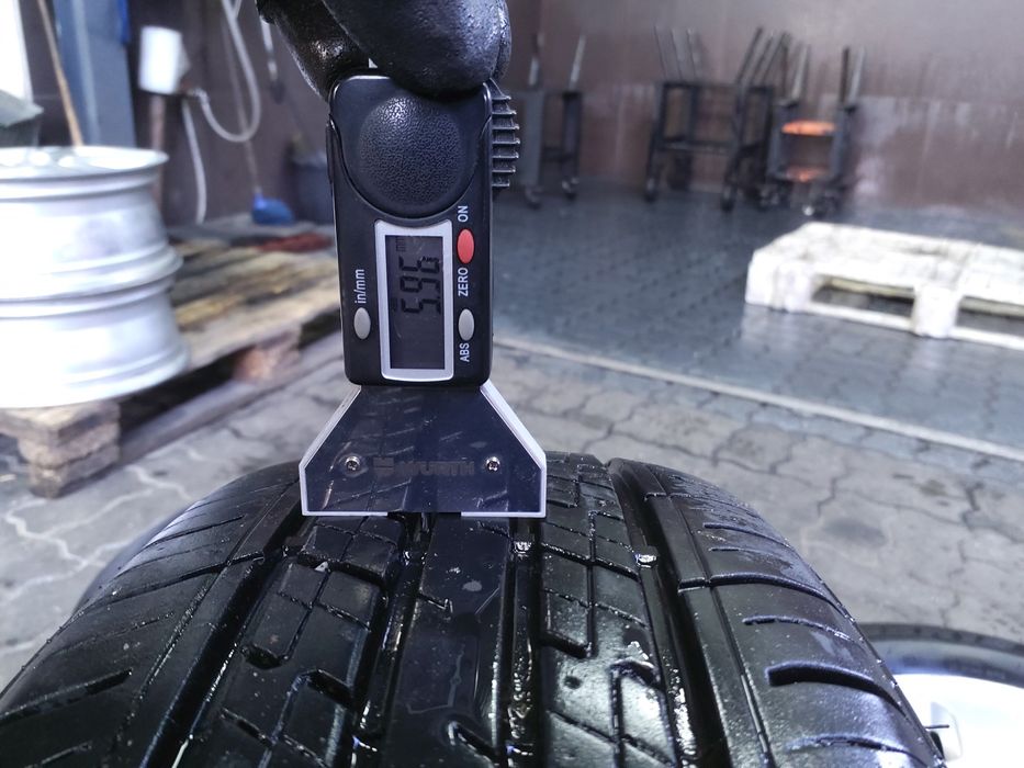 JANTES OPEL ZAFIRA R15 COM PNEUS 195/65 FURAÇÃO 5X110