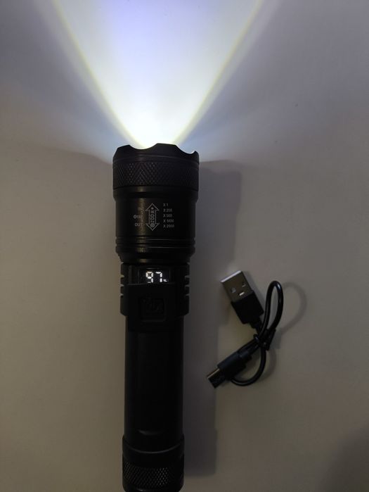 Lanterna com bateria recarregável