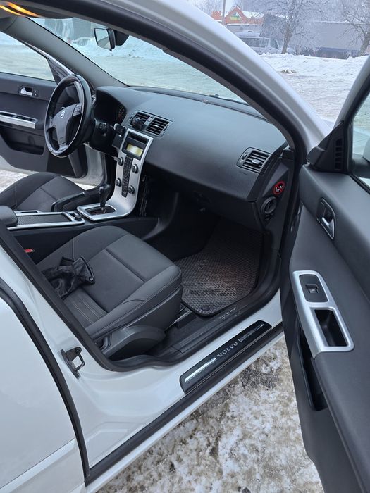 Volvo V50 2.0 D3 автомат Aisin 2012