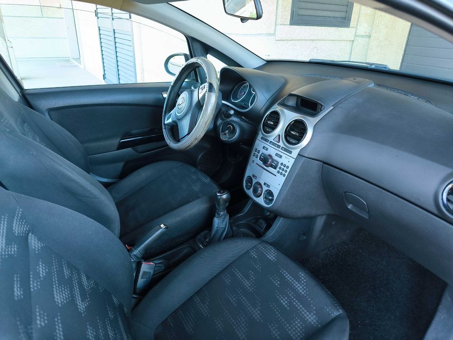 Vendo Opel corsa 1.3 CDTI