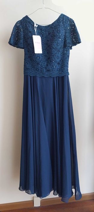 Przepiękna sukienka JJ’s House – elegancja i lekkość w jednym!