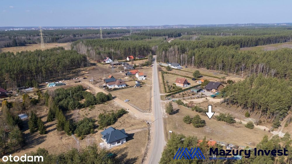 Przestronna działka budowlana w Płozach