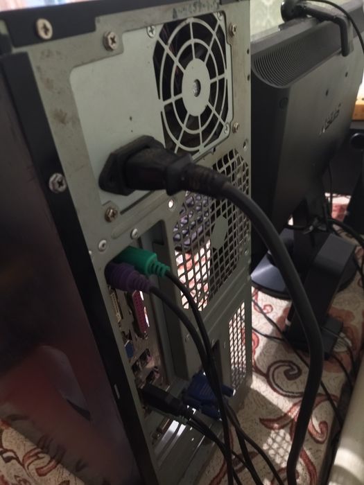 Продам пк для офісу і не значних Ігрушок