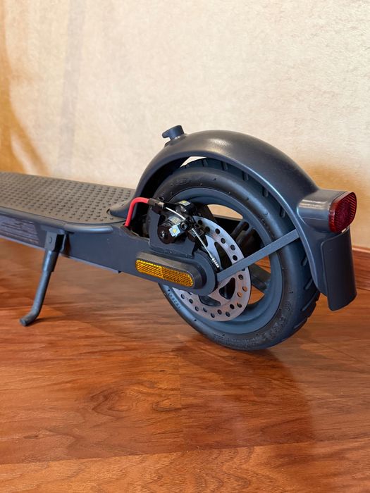 Самокат Mi Electric Scooter Pro 2