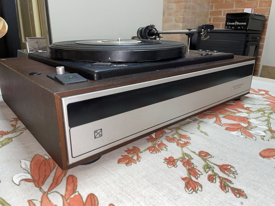 Проигрыватель винила Радиотехника 001, без ГЗМ, натуральный шпон