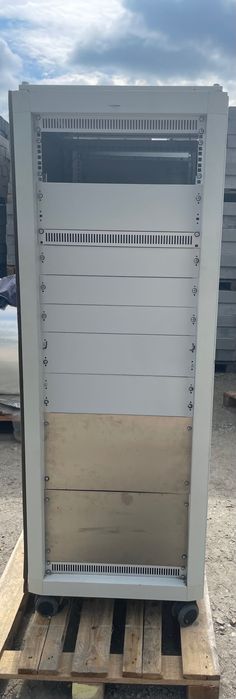 Szafa sterownicza RITTAL – wys. 1,7 m, szer. 60 cm, gł. 80 cm