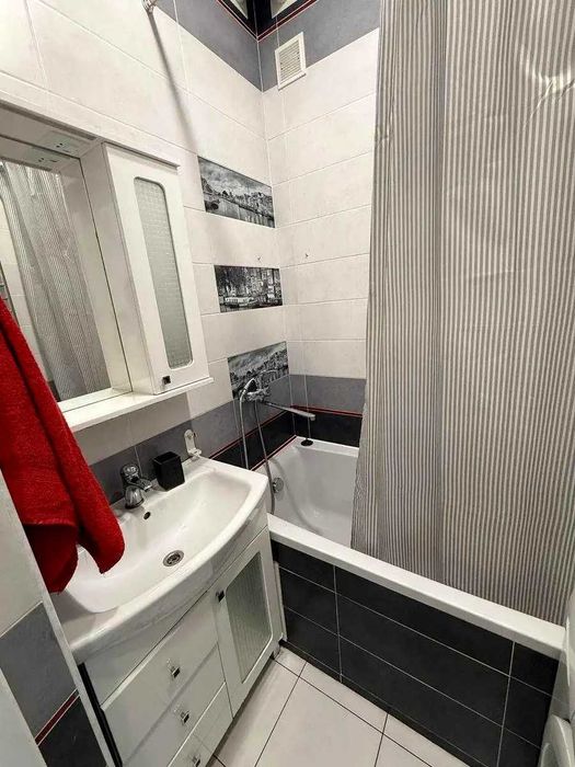 Здається світла, затишна та простора квартира Солом'янський р-н