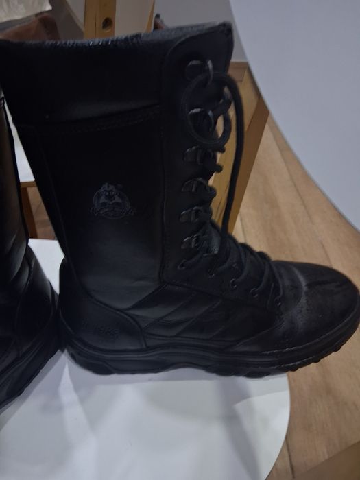 Botas monkey completamente novas
