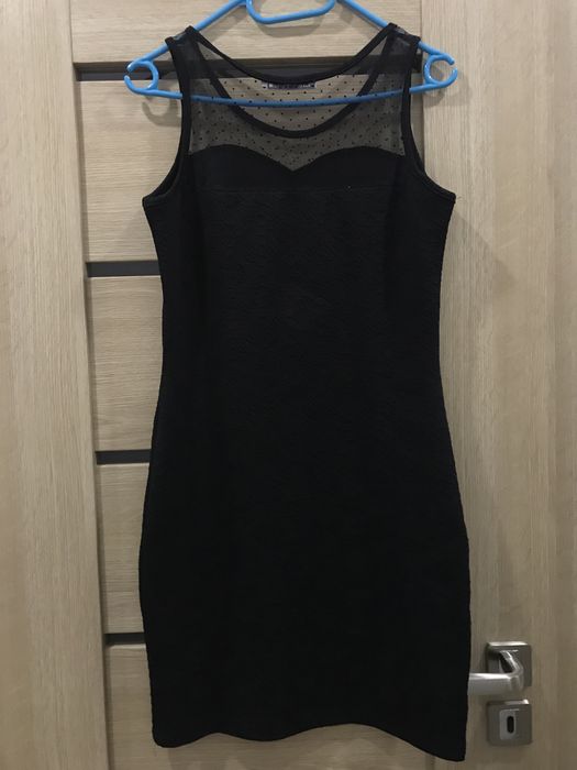 Czarna elegancka sukienka