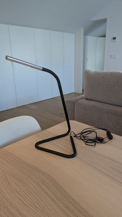 Candeeiro secretária IKEA LED USB