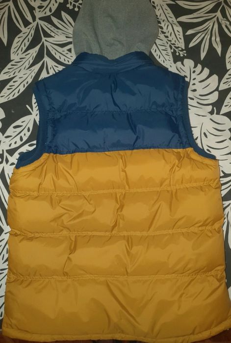 Casaco sem mangas azul e camel M