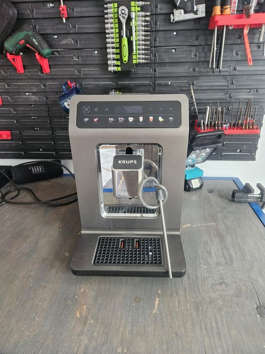 Ekspres do kawy Krups EA89 po przegladzie serwisowym