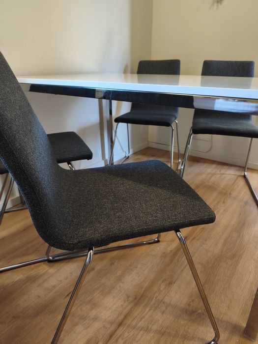 Conjunto Mesa Jantar IKEA + 4 Cadeiras Cinza / Cromado