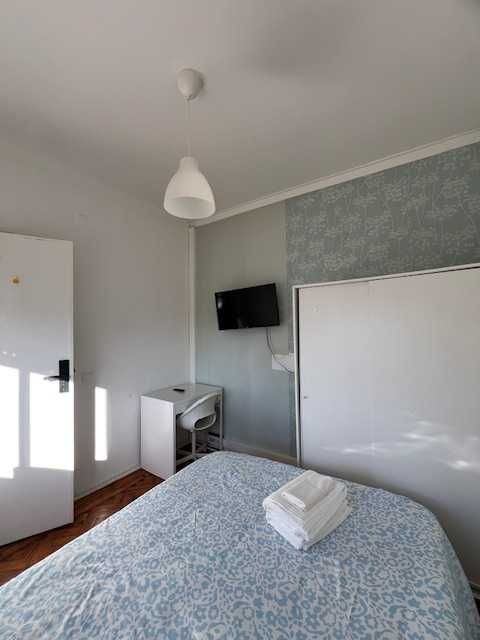 Quarto Individual Corroios Entrada Imediata