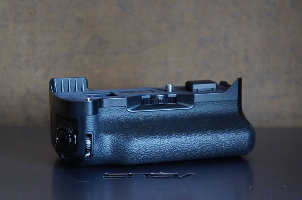 Батарейний блок FUJIFILM VPB-XH1 для X-H1 NP-W 126s