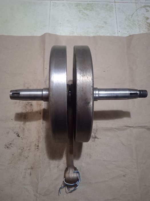 Коленвал іж планета та Мінськ