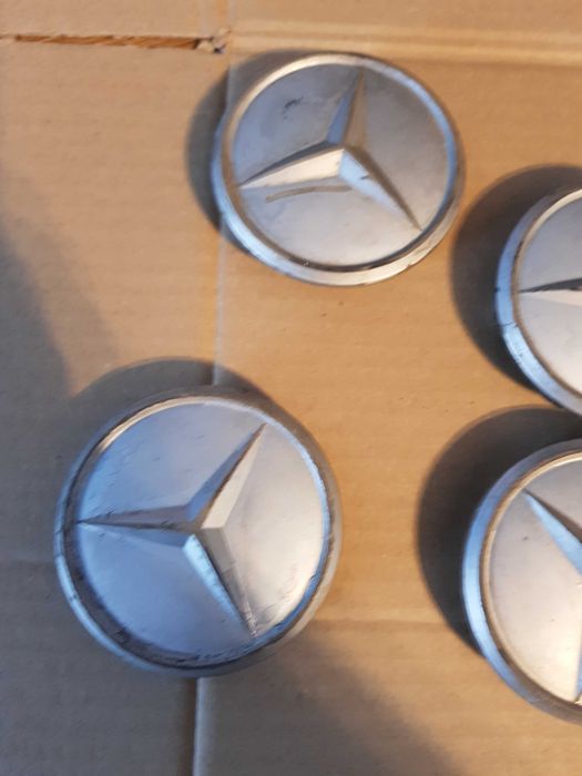 Dekielki felg barok mercedes R107 4 szt oryg.