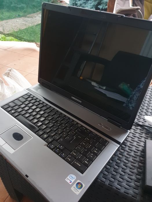 Ноутбук Medion mim 2300