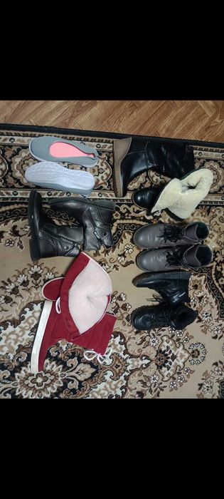 Жіноче взуття, пересилаю