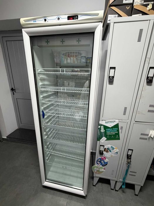Frigorífico Mondial Elite 310L