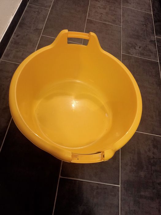 Duża żółta misa z uchwytami ok. 50cm