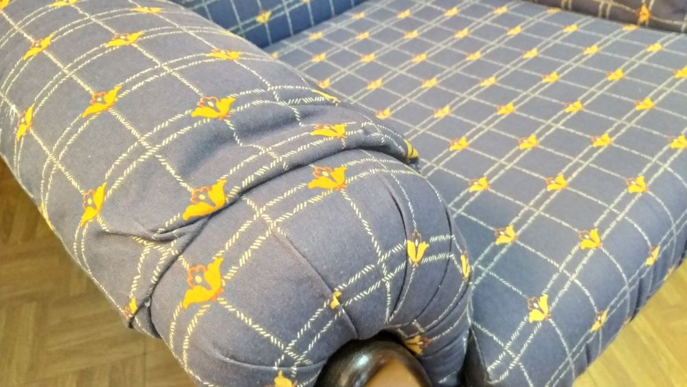 Sofás individuais - 2 unidades como NOVOS