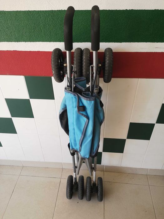 Carrinho de bebé da ZIPPY.