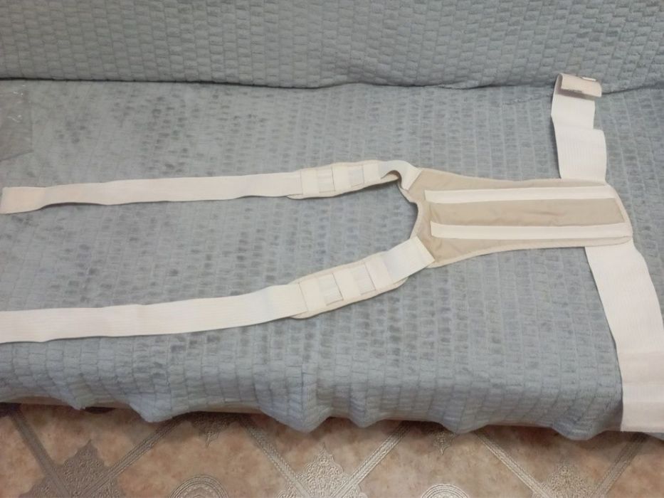 Корсет для виправлення постави