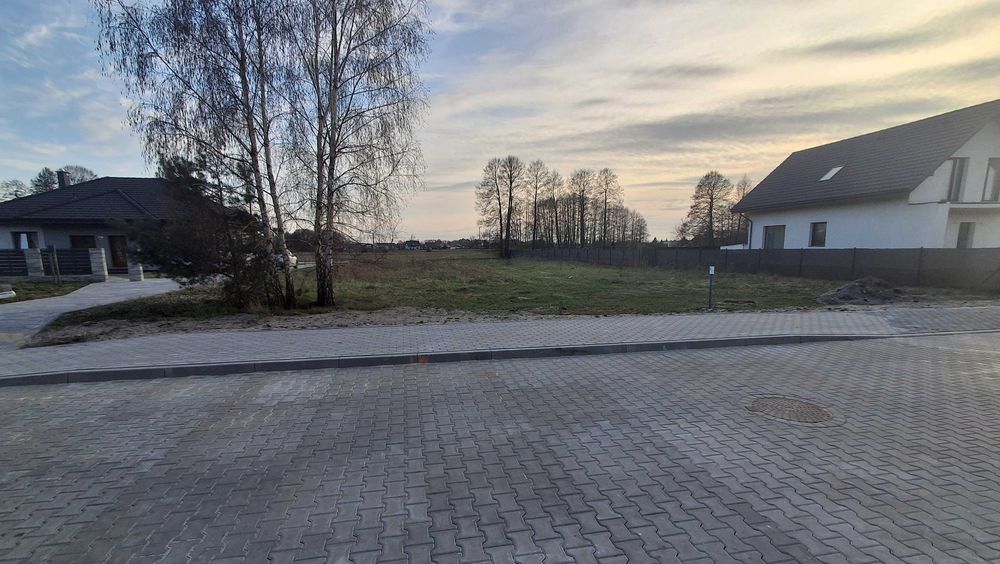 Działka budowlana 1 700 m² Nowa Wieś Wielka