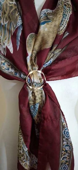 Modna klamra do chust, koszulek, złoty połysk